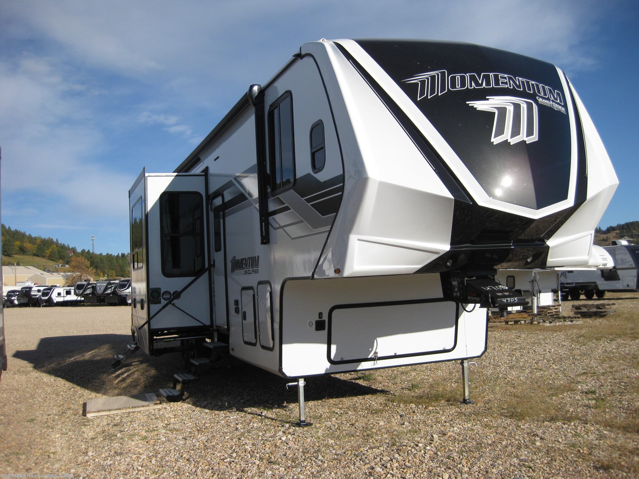 2026 Grand Design Momentum G-Class 350G