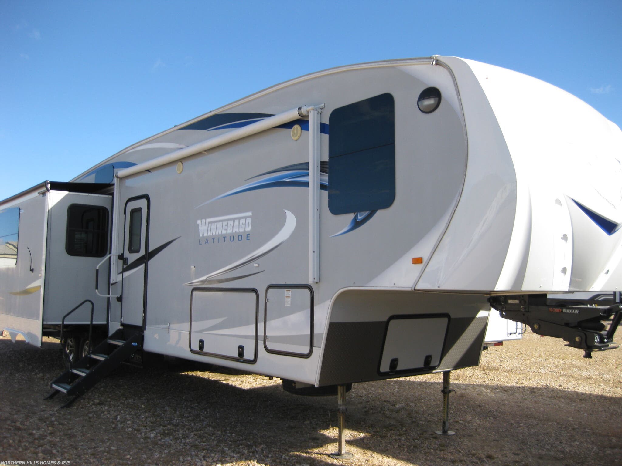2016 Winnebago Latitude 34RG