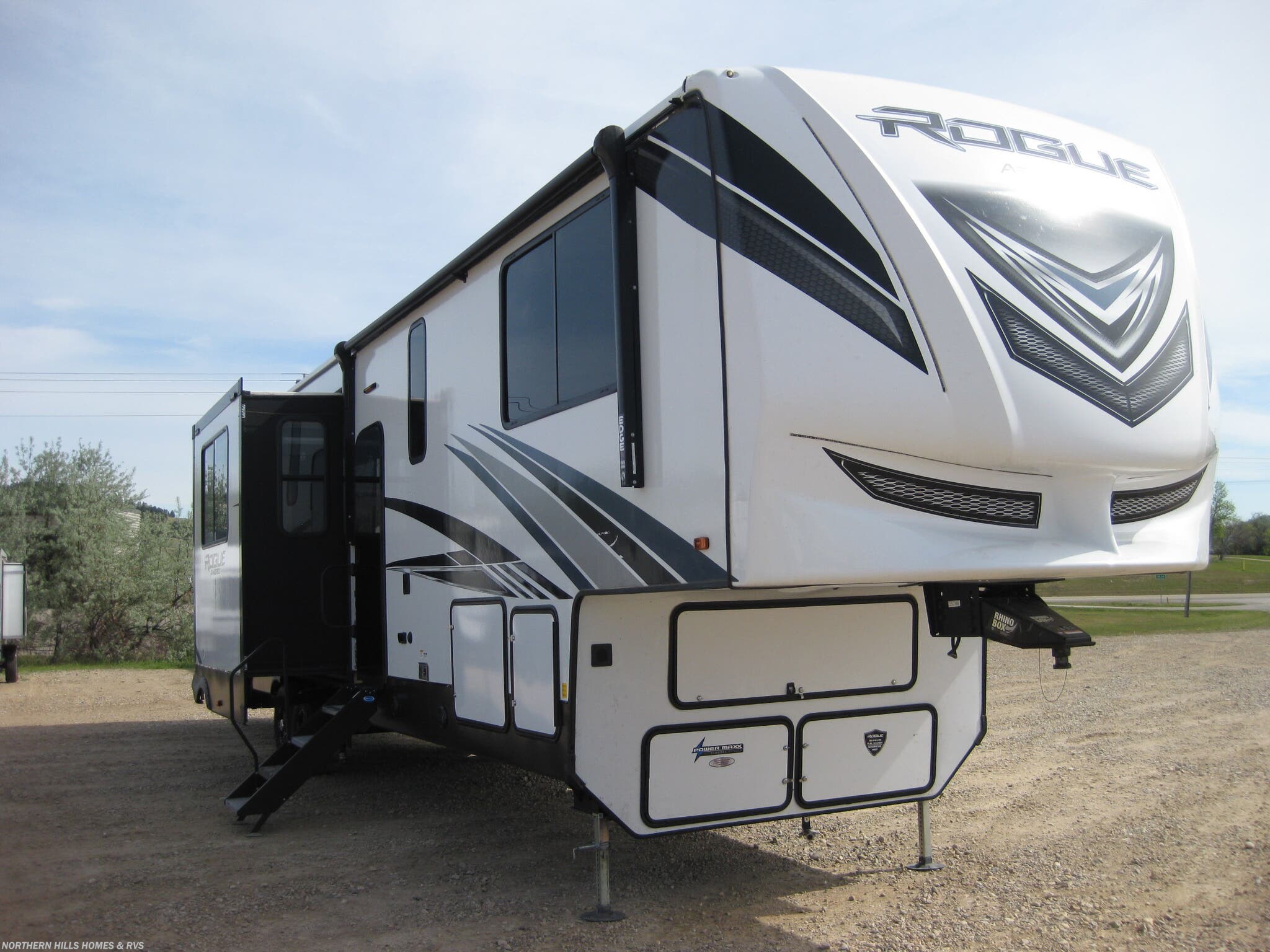 2022 Forest River Vengeance Rogue Armored 351G2