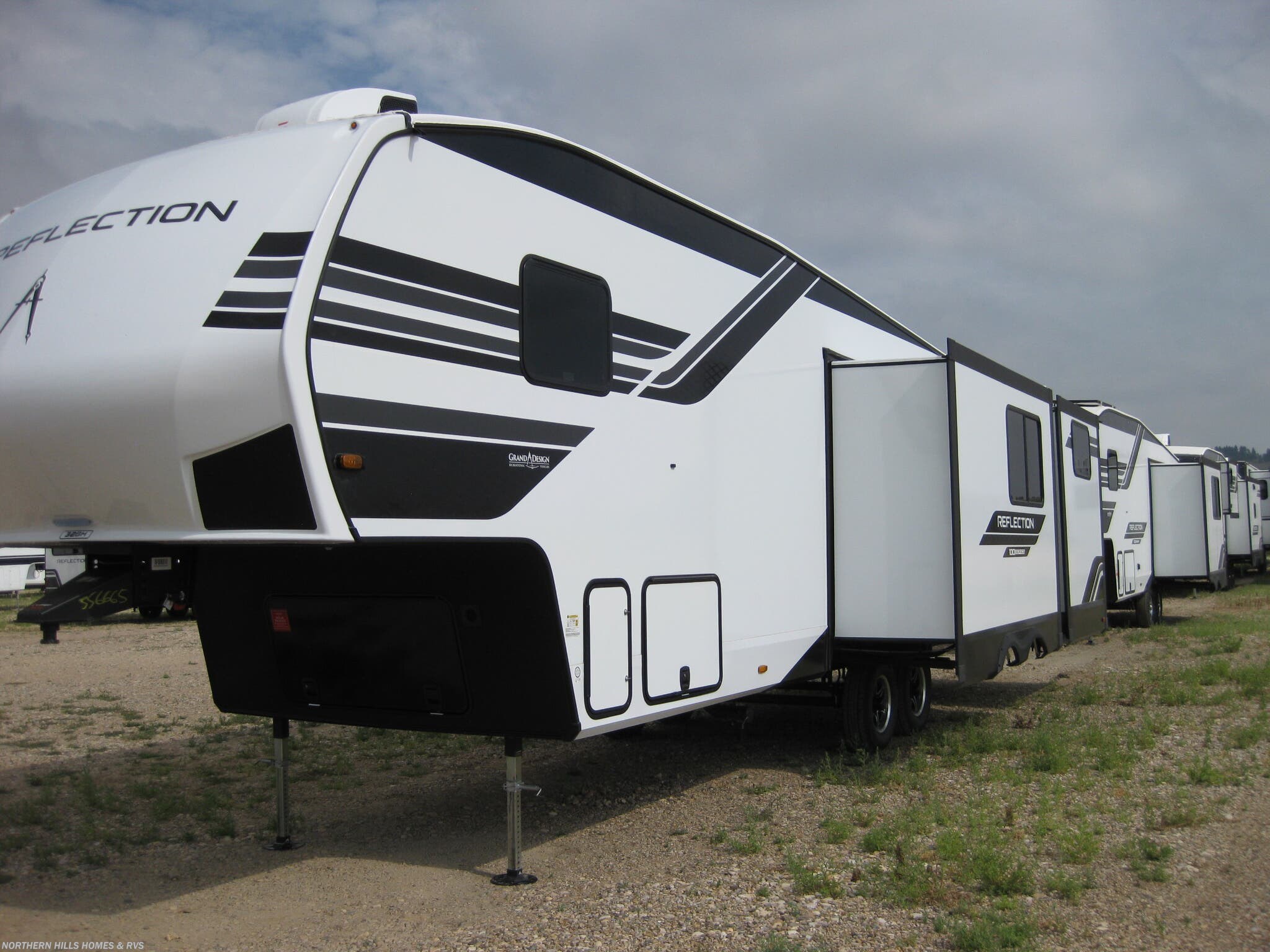 New 2027 Grand Design Reflection 100 Series 32BH available in Whitewood, South Dakota