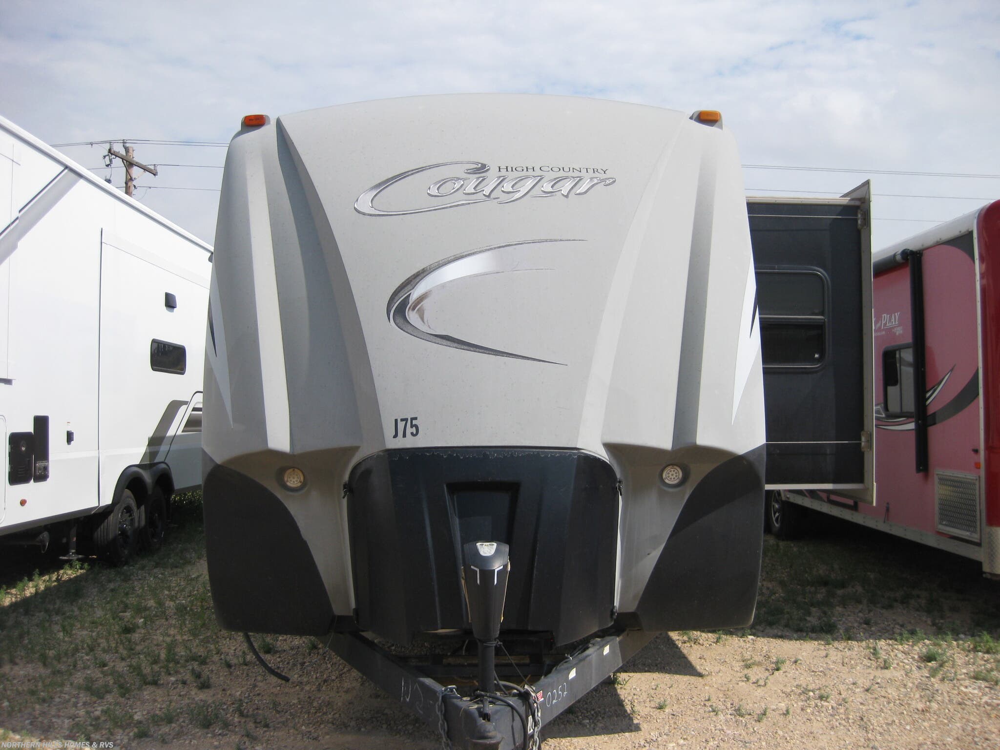 2013 Cougar High Country 321RES by Keystone from Northern Hills Homes and RV's in Whitewood, South Dakota