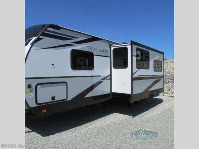 2021 Twilight Signature TWS 2800 by Cruiser RV from Northgate RV Center in Louisville, Tennessee