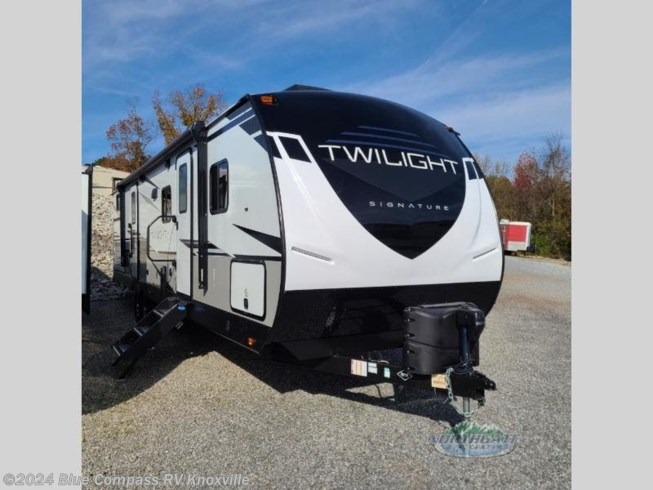 2022 Twilight Signature TWS 3100 by Cruiser RV from Northgate RV Center in Louisville, Tennessee