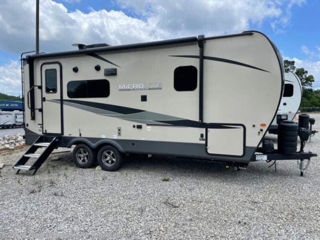 2023 Flagstaff Micro Lite 22FBS by Forest River from Blue Compass RV Knoxville in Louisville, Tennessee