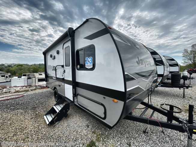 2024 Jay Flight SLX 174BH by Jayco from Blue Compass RV Knoxville in Louisville, Tennessee