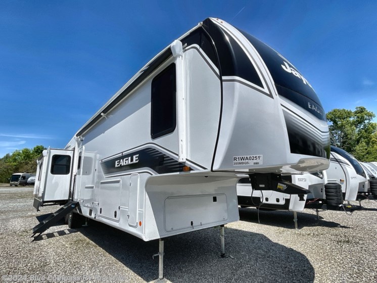 New 2024 Jayco Eagle 355MBQS available in Louisville, Tennessee