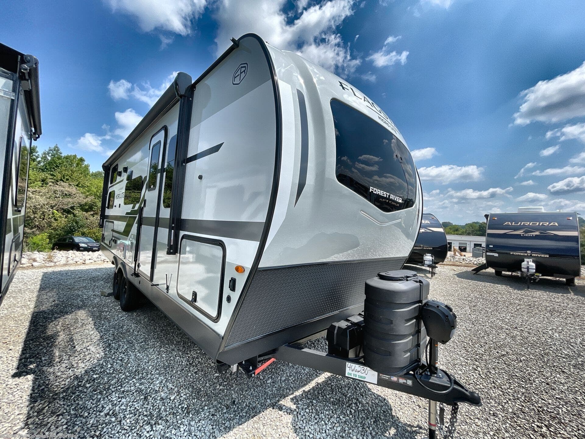 2026 Flagstaff Micro Lite 25BRDS by Forest River from Blue Compass RV Knoxville in Louisville, Tennessee