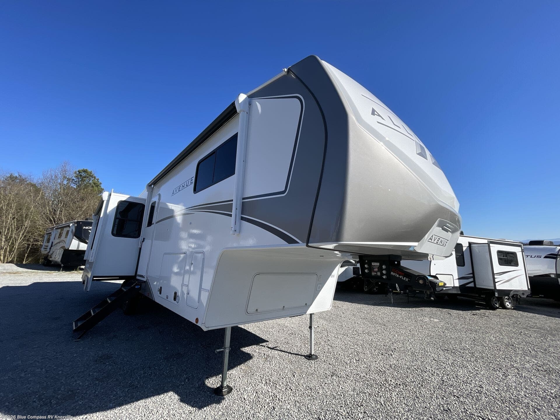 2026 Avenue 35RKS by Alliance RV from Blue Compass RV Knoxville in Louisville, Tennessee
