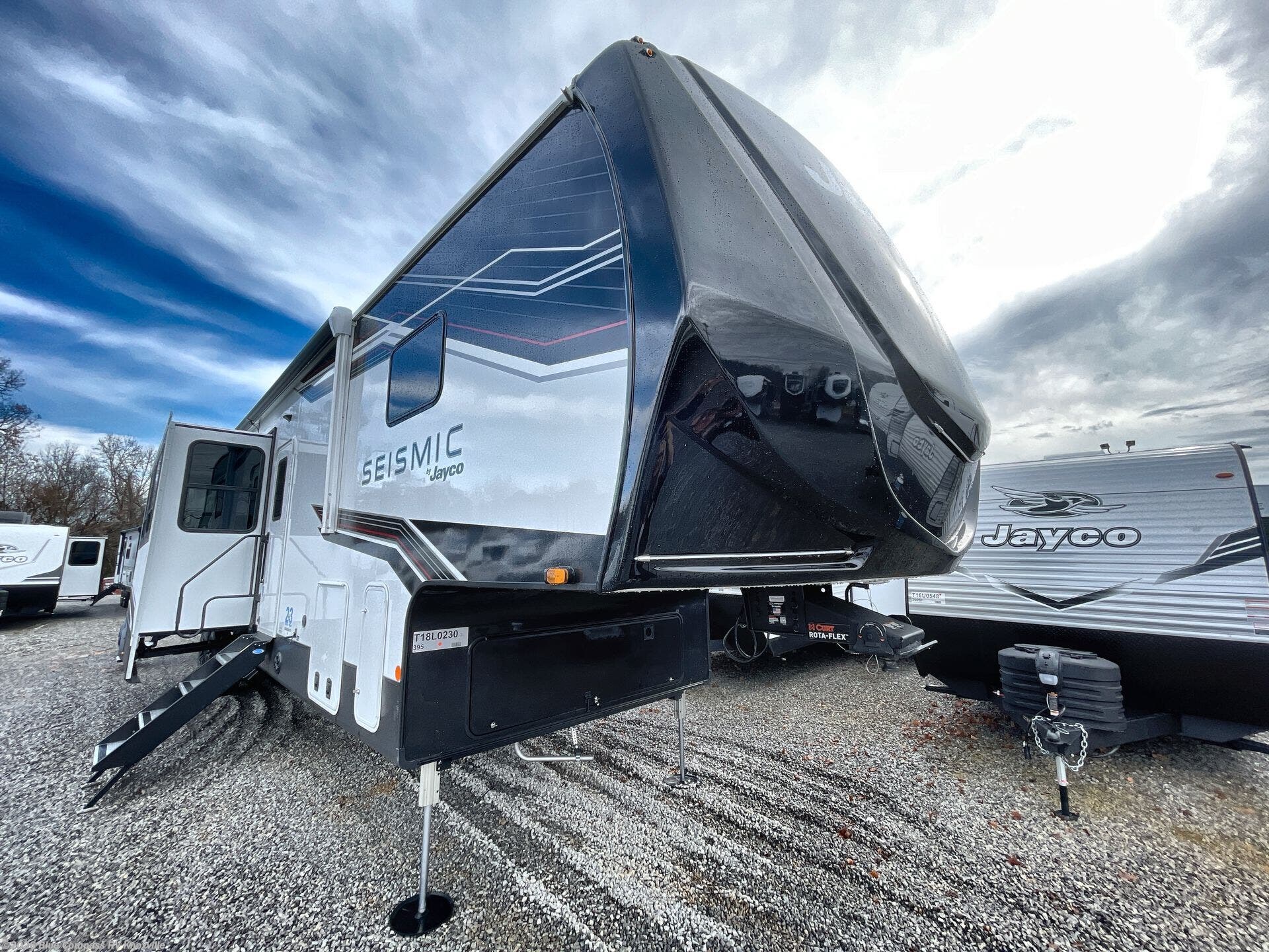 2026 Seismic 395 by Jayco from Blue Compass RV Knoxville in Louisville, Tennessee
