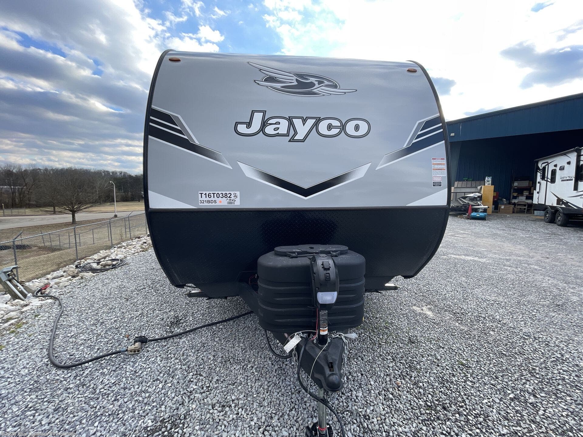 New 2026 Jayco Jay Flight SLX 321BDS available in Louisville, Tennessee