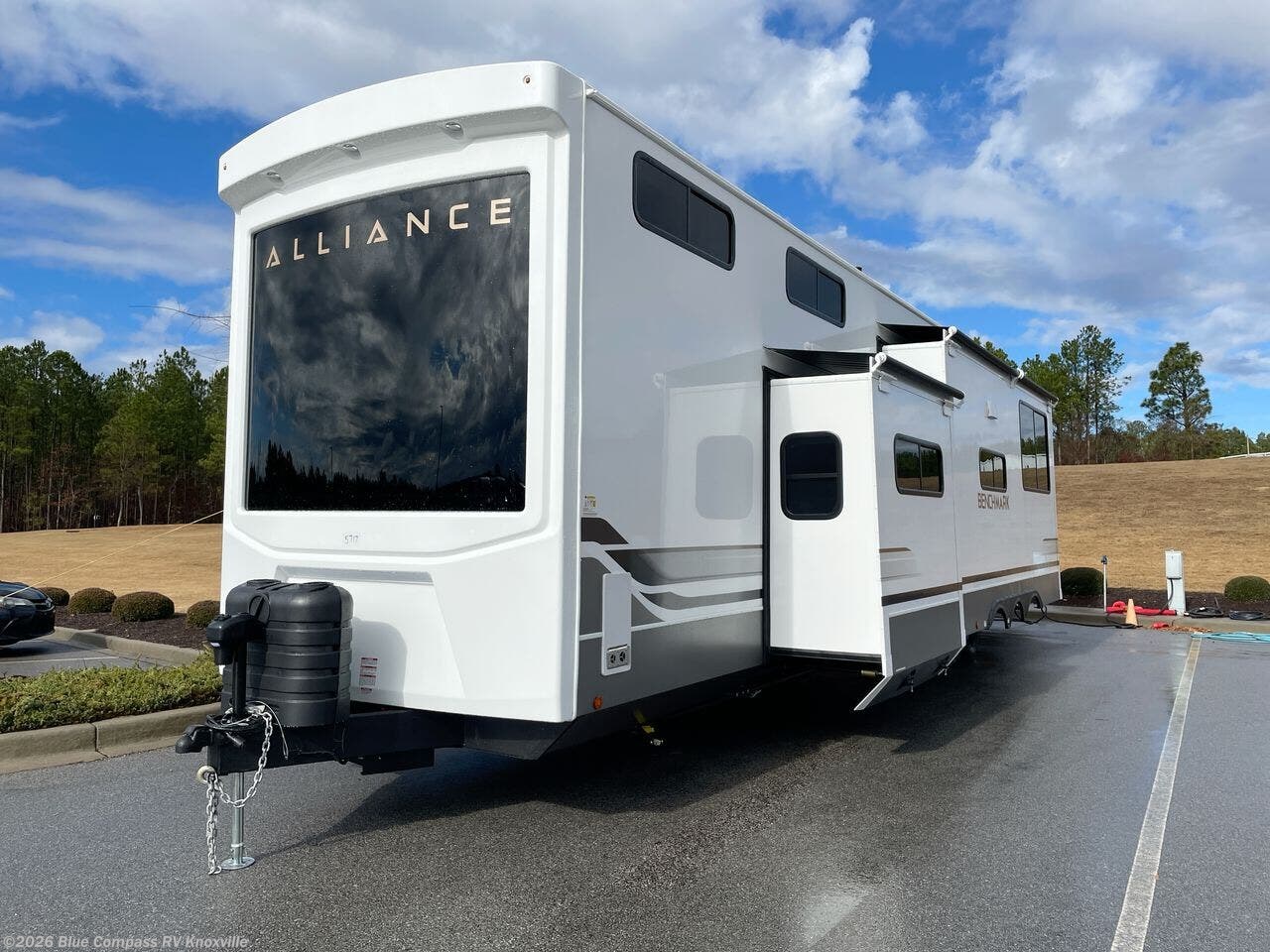 New 2026 Alliance RV Benchmark 44LFT available in Louisville, Tennessee