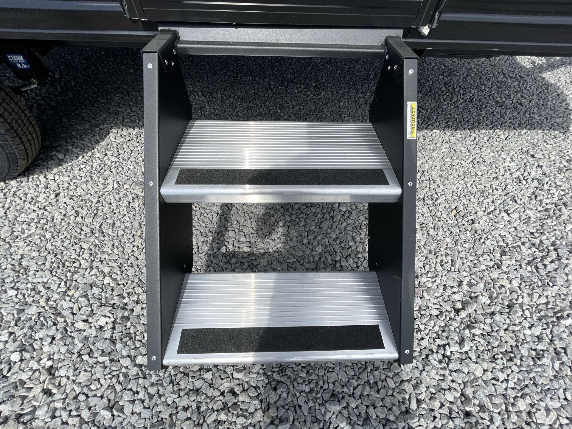 New 2026 Forest River Aurora Light 15RDX available in Louisville, Tennessee