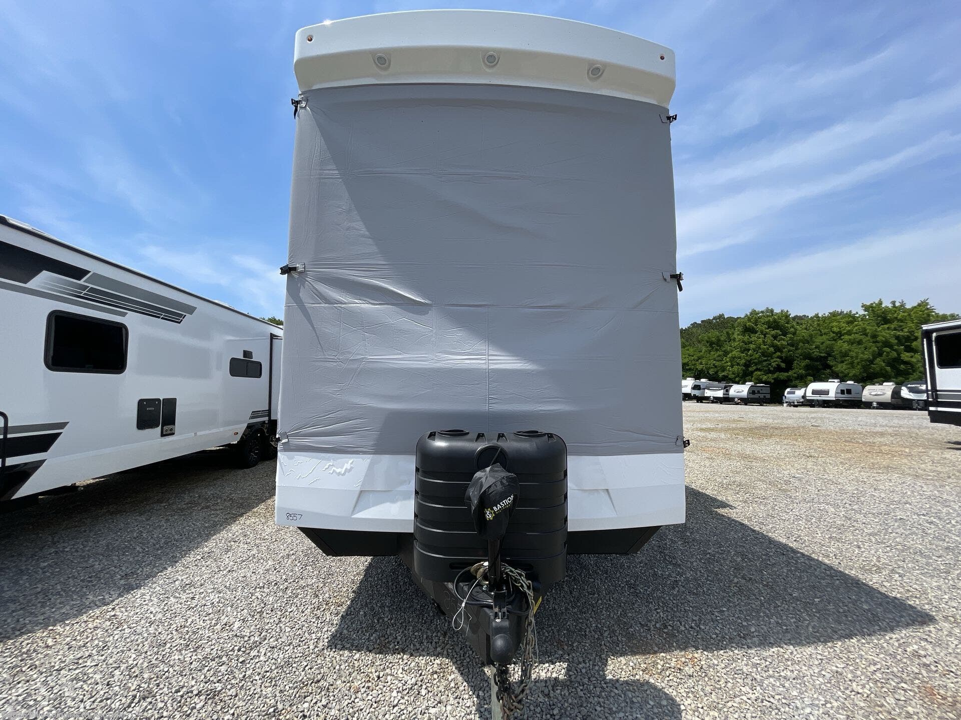 New 2026 Alliance RV Benchmark 44LFT available in Louisville, Tennessee