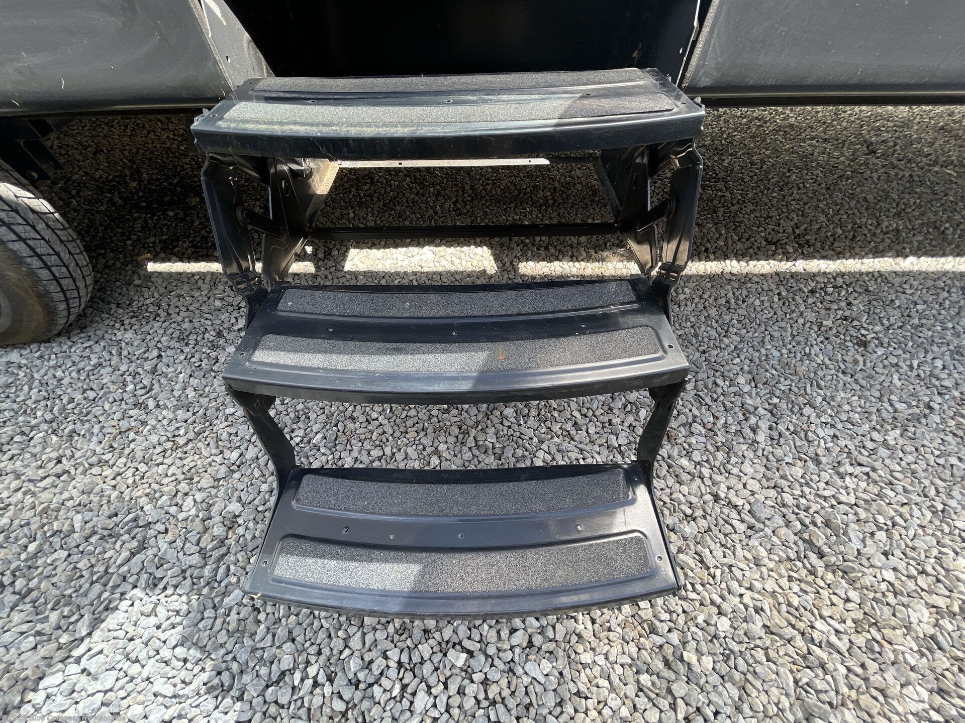 2019 Jay Flight Bungalow 40RLTS by Jayco from Blue Compass RV Knoxville in Louisville, Tennessee