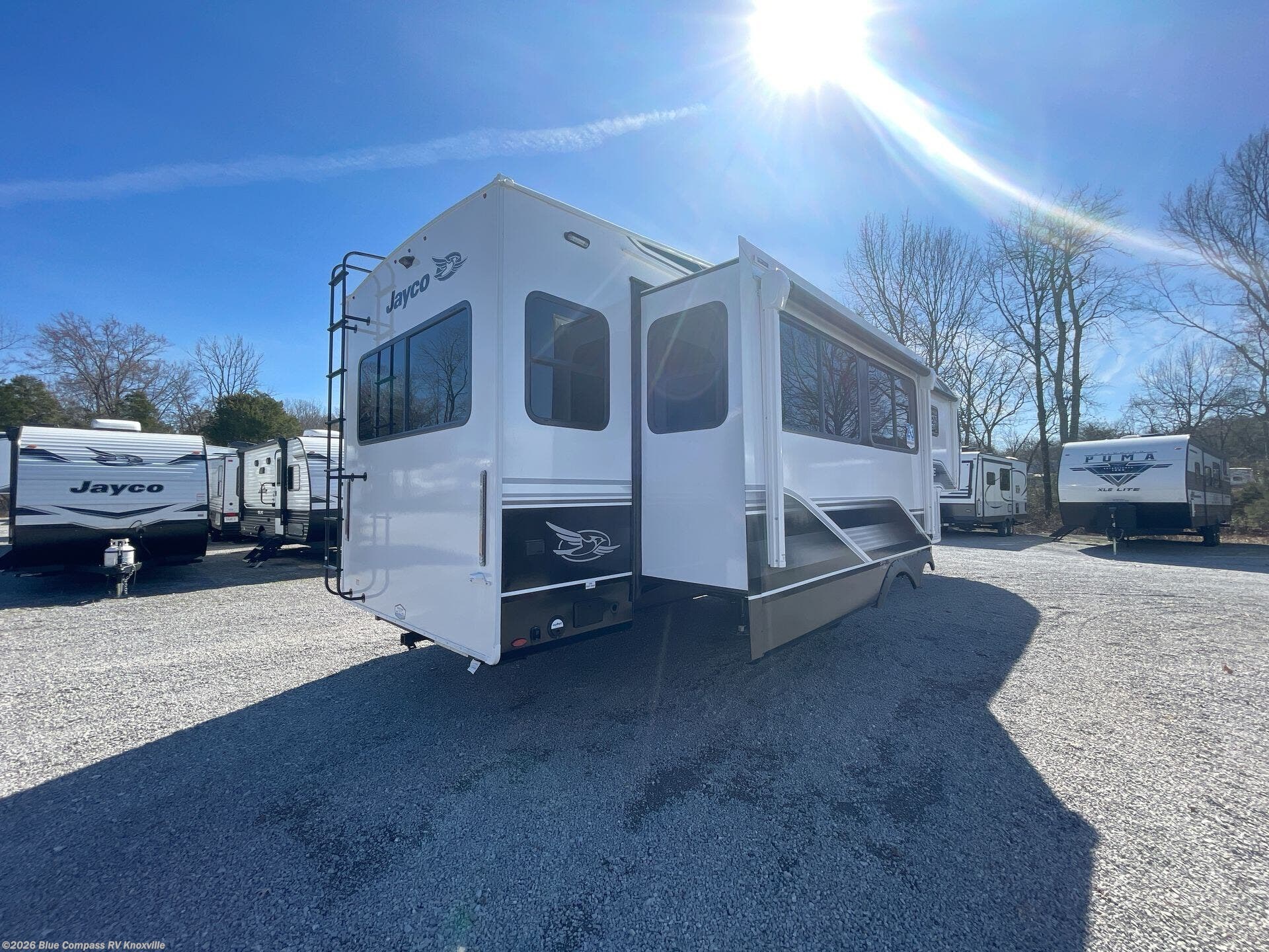 New 2026 Jayco Eagle 321RSTS available in Louisville, Tennessee