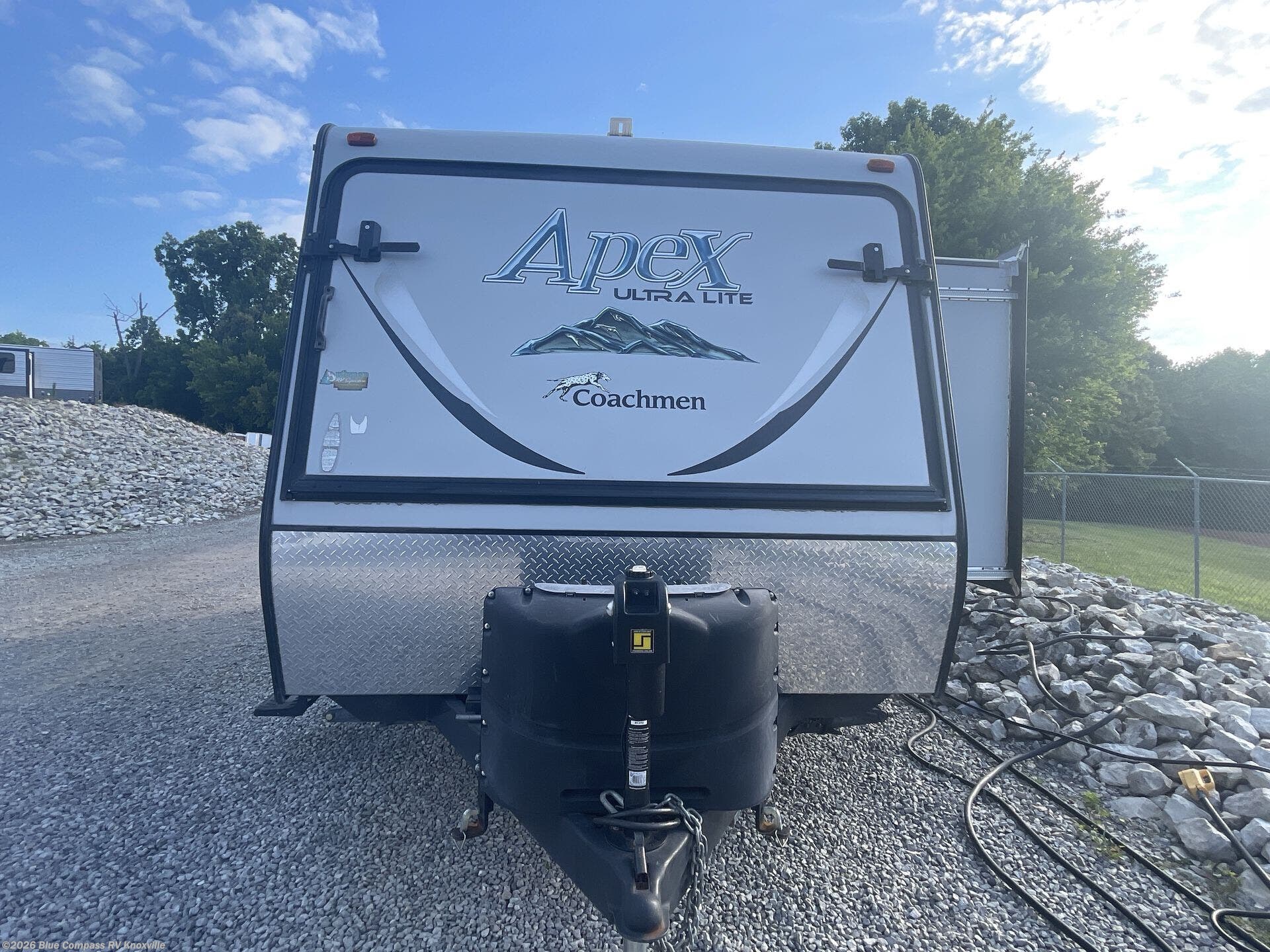 2015 Apex Ultra-Lite 17RAX by Coachmen from Blue Compass RV Knoxville in Louisville, Tennessee