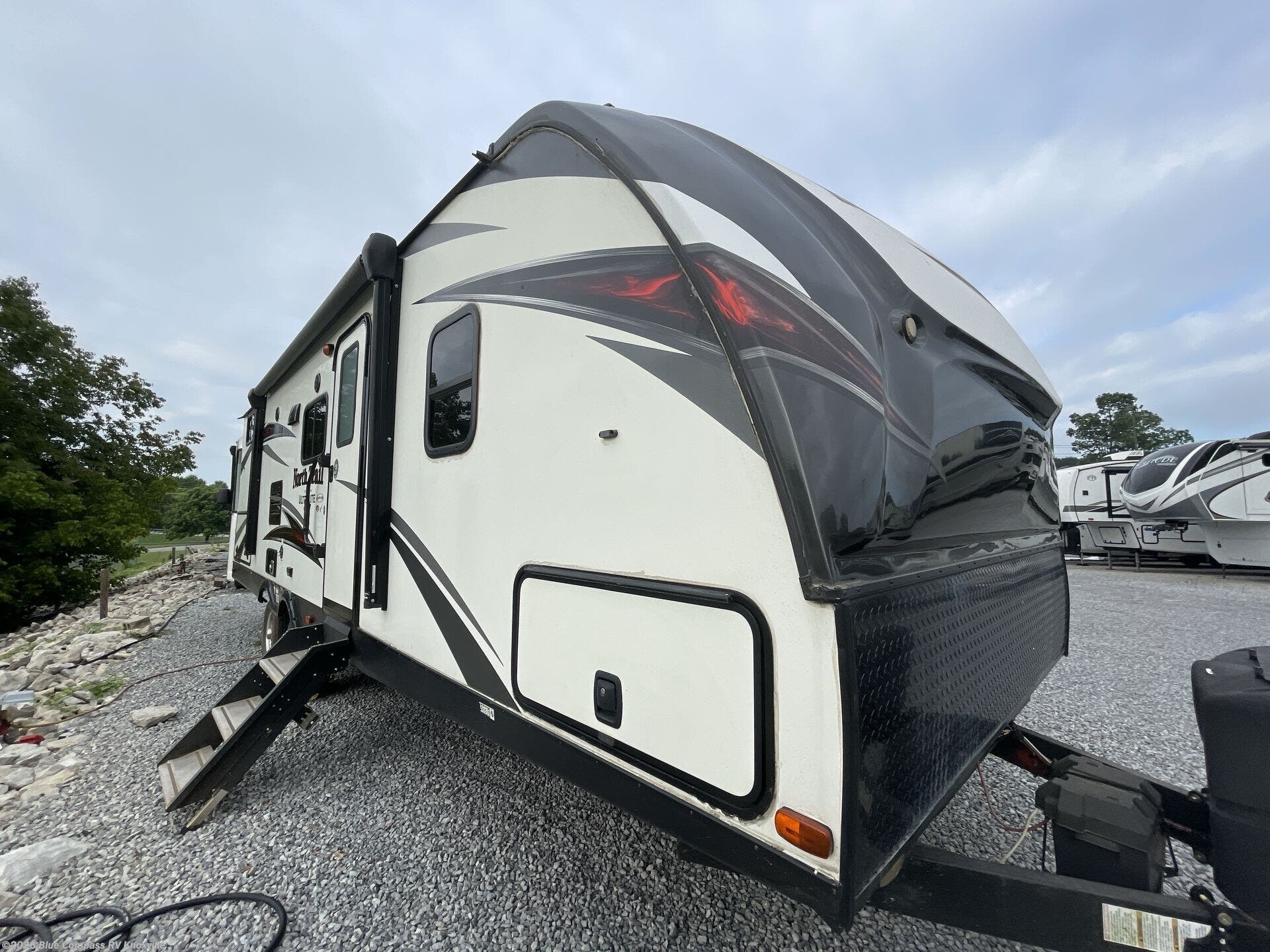 2018 North Trail 26DBSS King by Heartland from Blue Compass RV Knoxville in Louisville, Tennessee