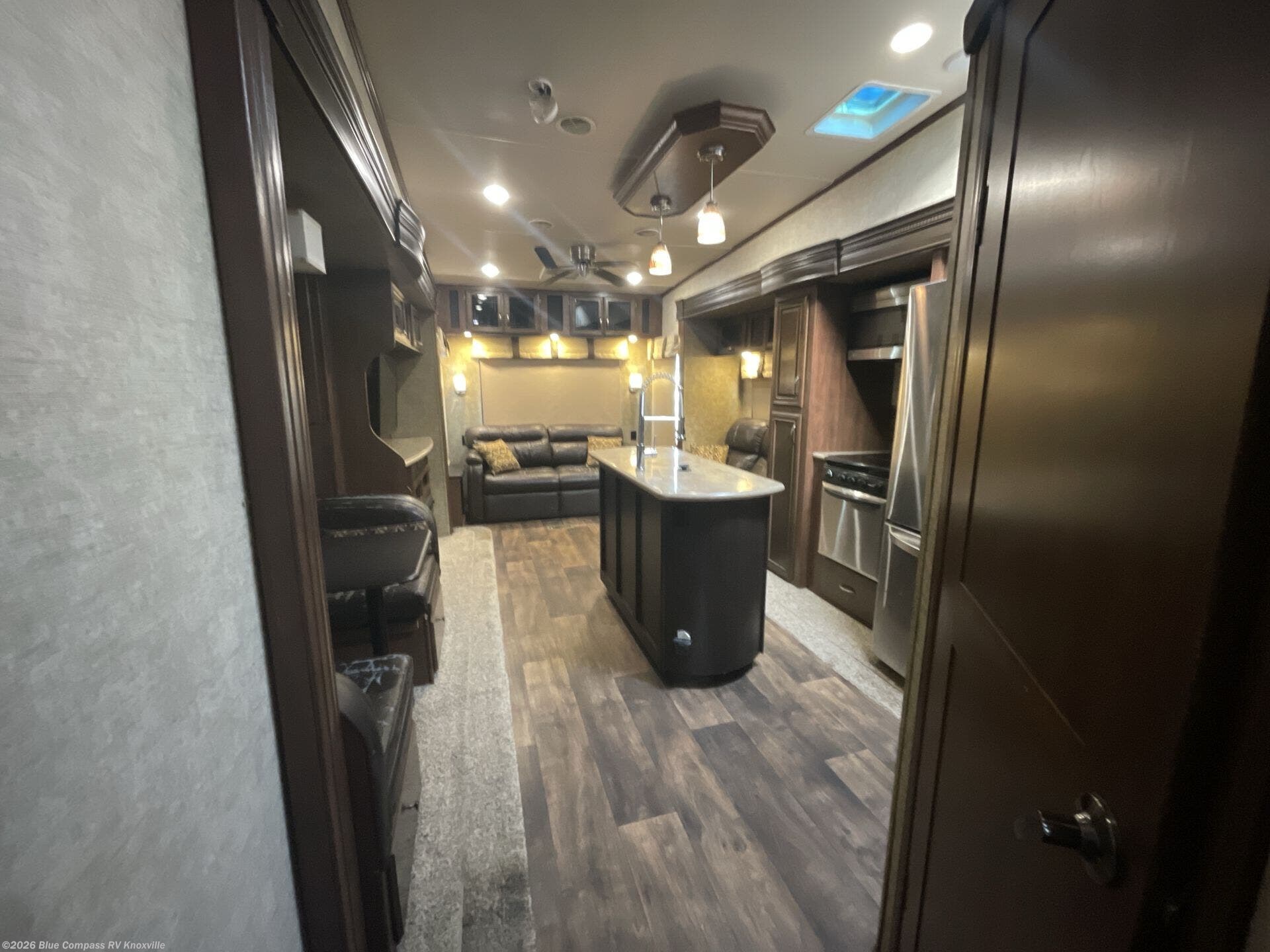 2017 Sandpiper 372LOK by Forest River from Blue Compass RV Knoxville in Louisville, Tennessee