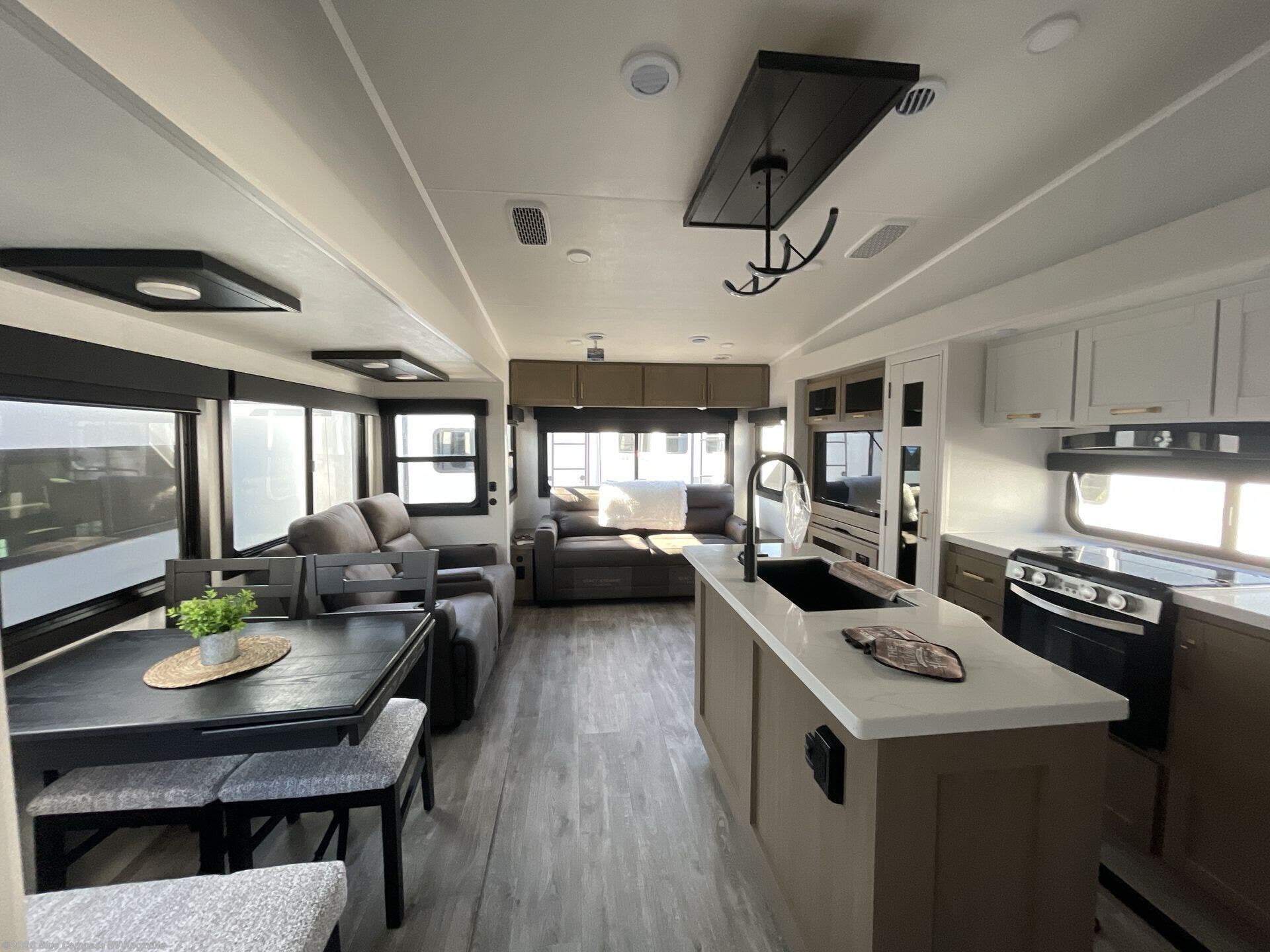 2027 Eagle 31RLT by Jayco from Blue Compass RV Knoxville in Louisville, Tennessee