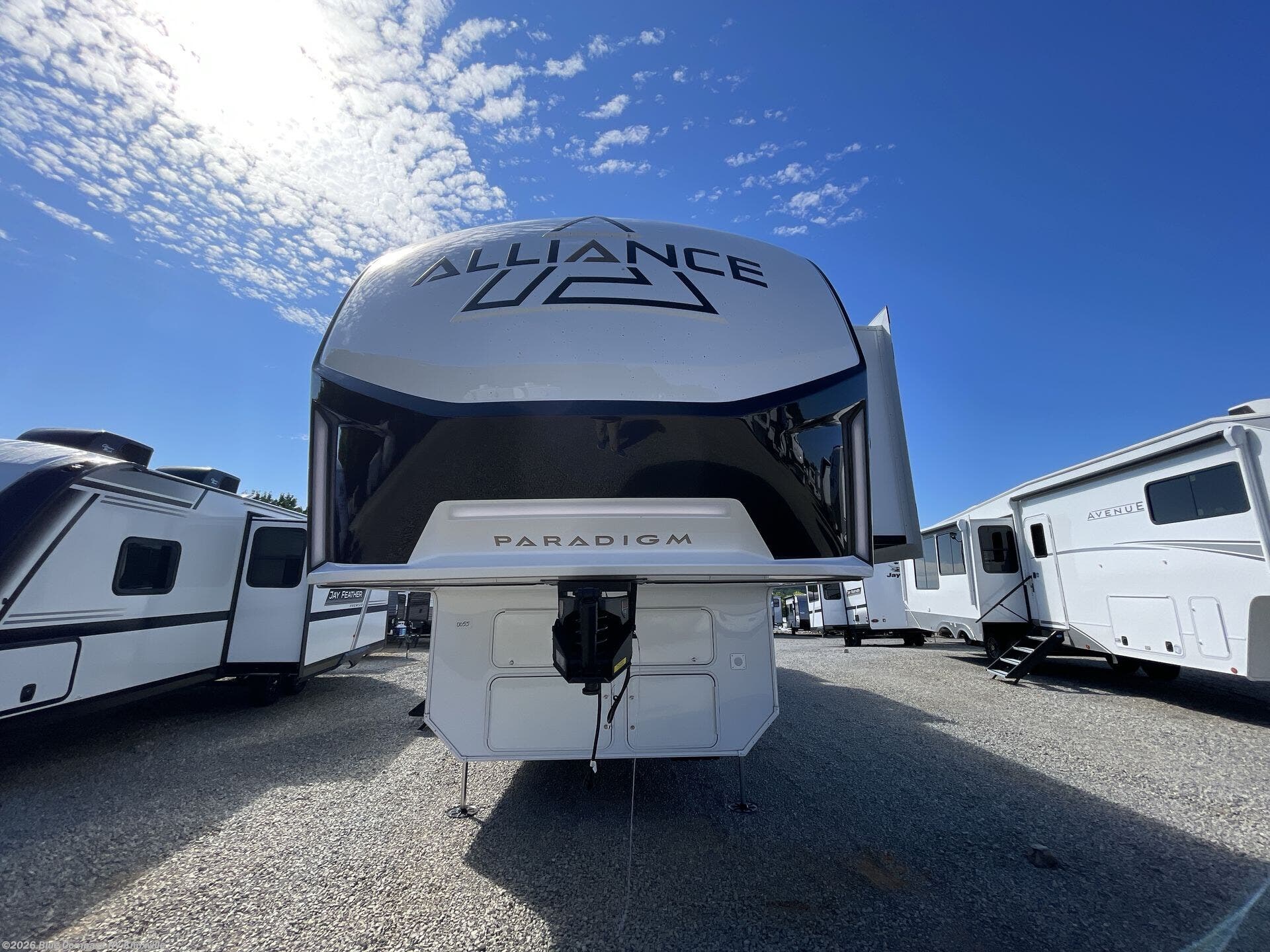 New 2027 Alliance RV Paradigm 395DS available in Louisville, Tennessee