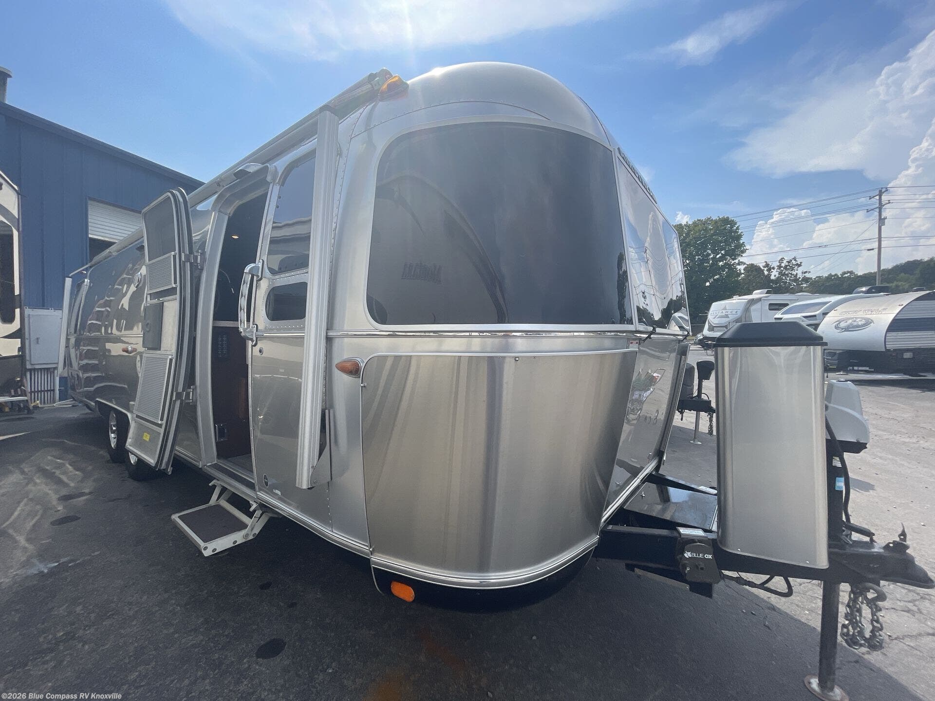 2017 Classic 30 Twin by Airstream from Blue Compass RV Knoxville in Louisville, Tennessee