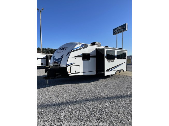 2021 Sunset Trail Super Lite SS253RB by CrossRoads from Northgate RV Center in Ringgold, Georgia
