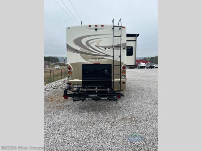 2014 Palazzo 35.1 by Thor Motor Coach from Northgate RV Center in Ringgold, Georgia