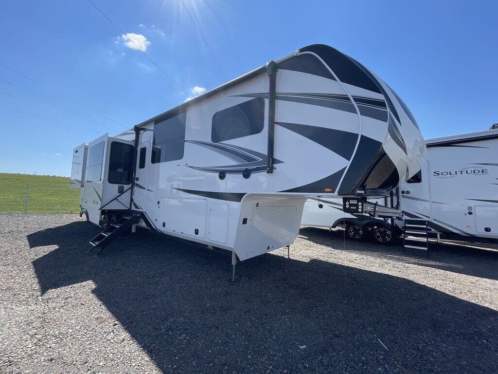 2025 Solitude 390RK by Grand Design from Blue Compass RV Chattanooga in Ringgold, Georgia