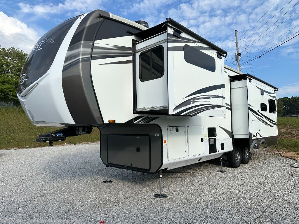 2026 North Point 310RLTS by Jayco from Blue Compass RV Chattanooga in Ringgold, Georgia