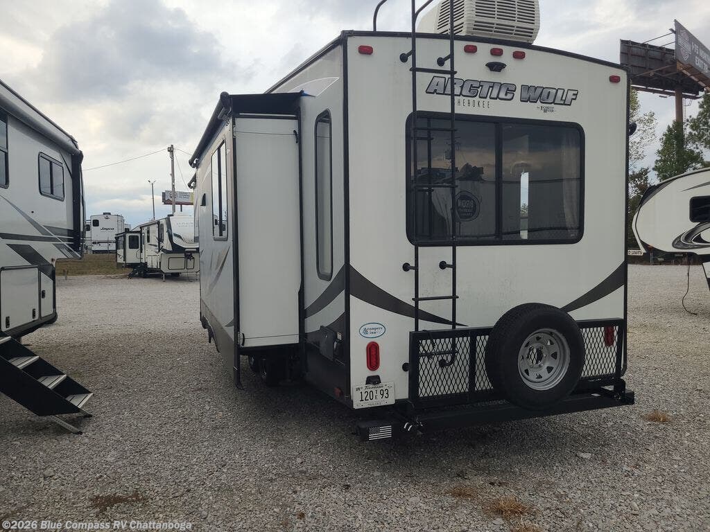 2019 Cherokee Arctic Wolf 285DRL4 by Forest River from Blue Compass RV Chattanooga in Ringgold, Georgia
