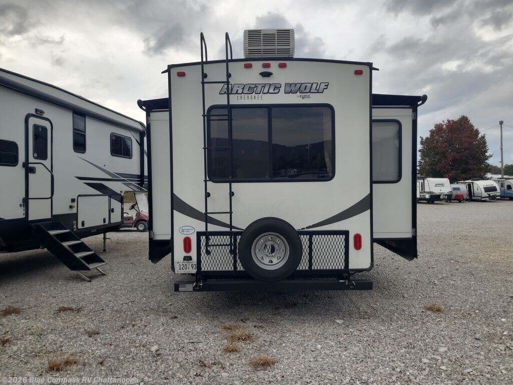 Used 2019 Forest River Cherokee Arctic Wolf 285DRL4 available in Ringgold, Georgia