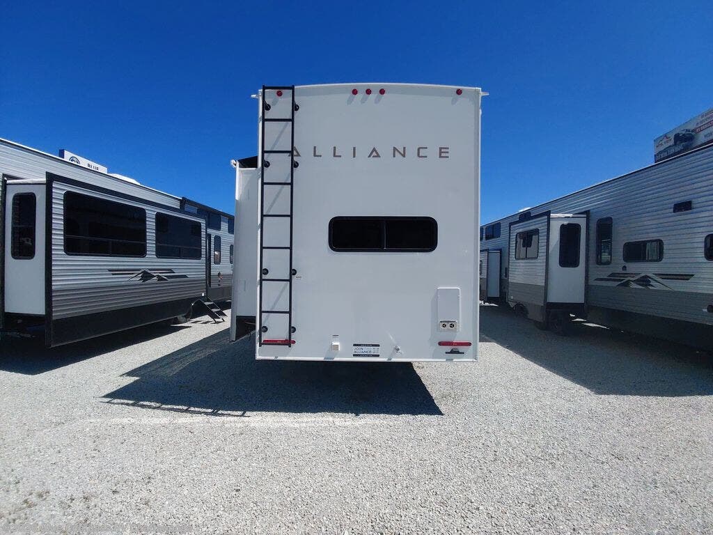 2026 Benchmark 44RKL by Alliance RV from Blue Compass RV Chattanooga in Ringgold, Georgia