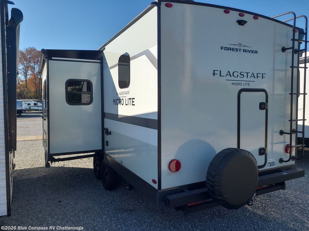 2026 Flagstaff Micro Lite 25BRDS by Forest River from Blue Compass RV Chattanooga in Ringgold, Georgia