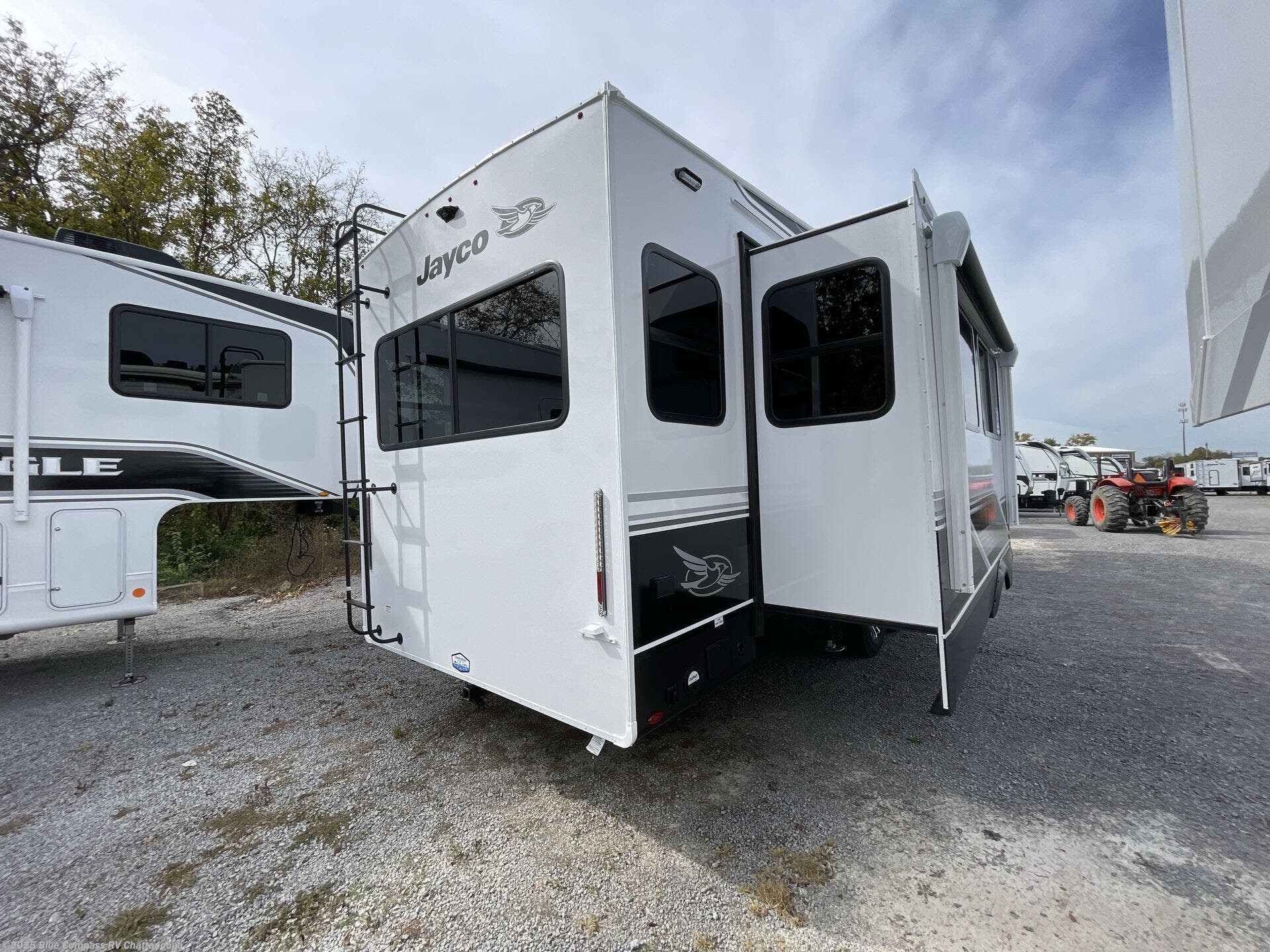 New 2026 Jayco Eagle 321RSTS available in Ringgold, Georgia