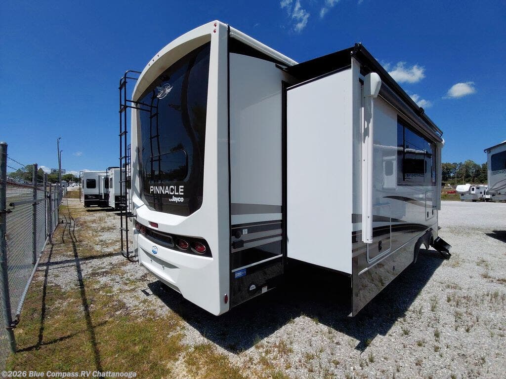 New 2026 Jayco Pinnacle 38FBRK available in Ringgold, Georgia