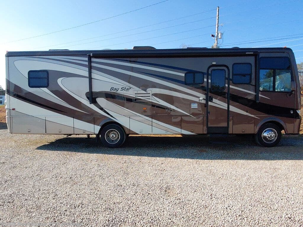 Used 2014 Newmar Bay Star 3408 available in Ringgold, Georgia