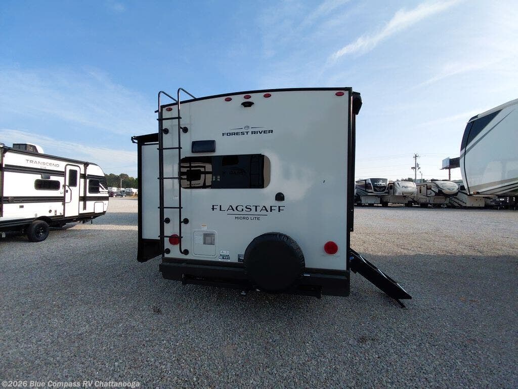 2026 Flagstaff Micro Lite 25SRK by Forest River from Blue Compass RV Chattanooga in Ringgold, Georgia
