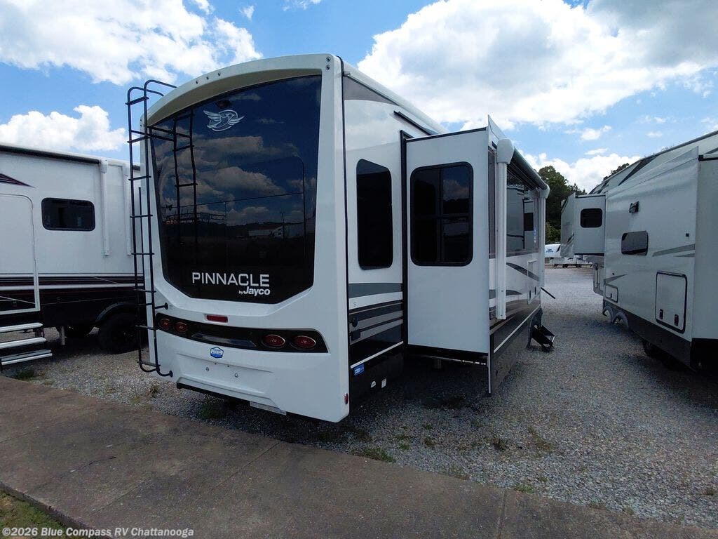 New 2026 Jayco Pinnacle 38SSWS available in Ringgold, Georgia