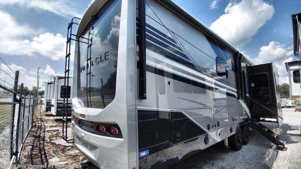 New 2027 Jayco Pinnacle 39FLOK available in Ringgold, Georgia