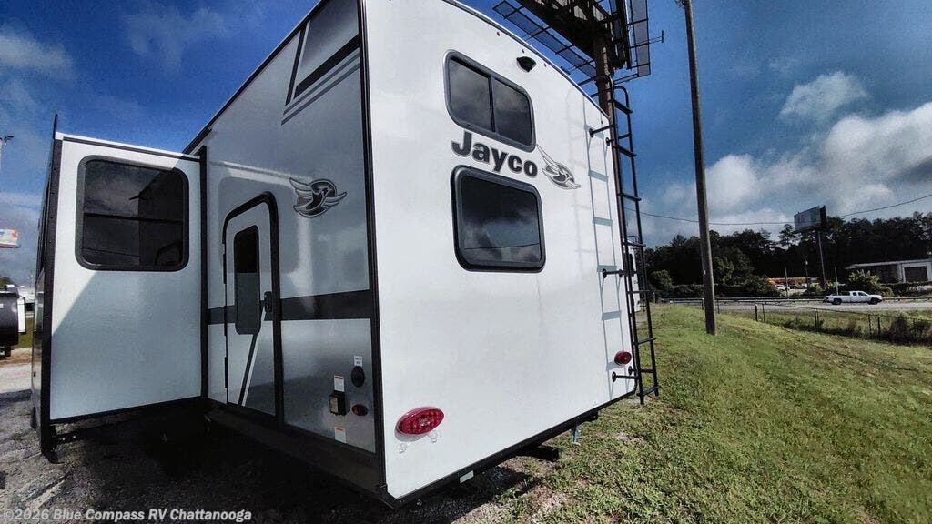 2027 Jay Feather 29QBH by Jayco from Blue Compass RV Chattanooga in Ringgold, Georgia