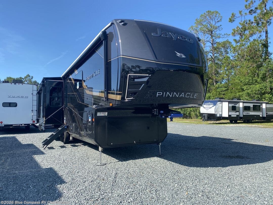 New 2027 Jayco Pinnacle 36FBTS available in Ringgold, Georgia