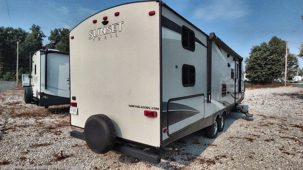 Used 2017 CrossRoads Sunset Trail 299QB available in Ringgold, Georgia