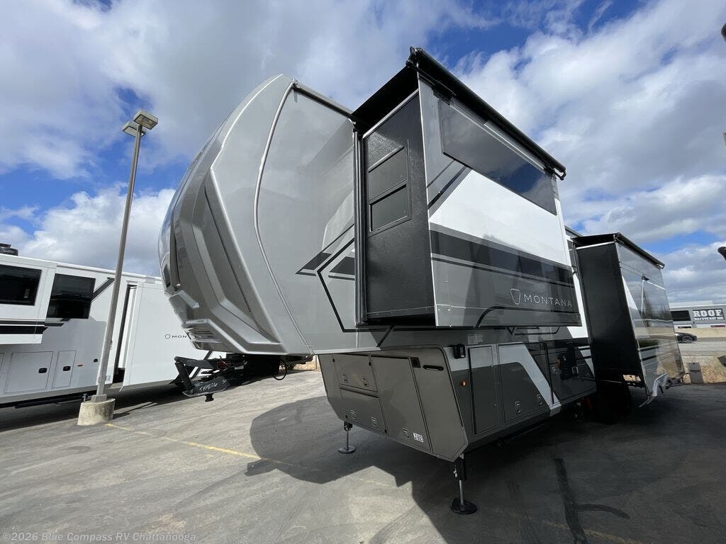 New 2027 Keystone Montana 3100RL available in Ringgold, Georgia