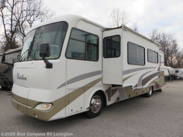 2004 Tiffin Phaeton RV for Sale in Lexington, KY 40505 | 120965-A