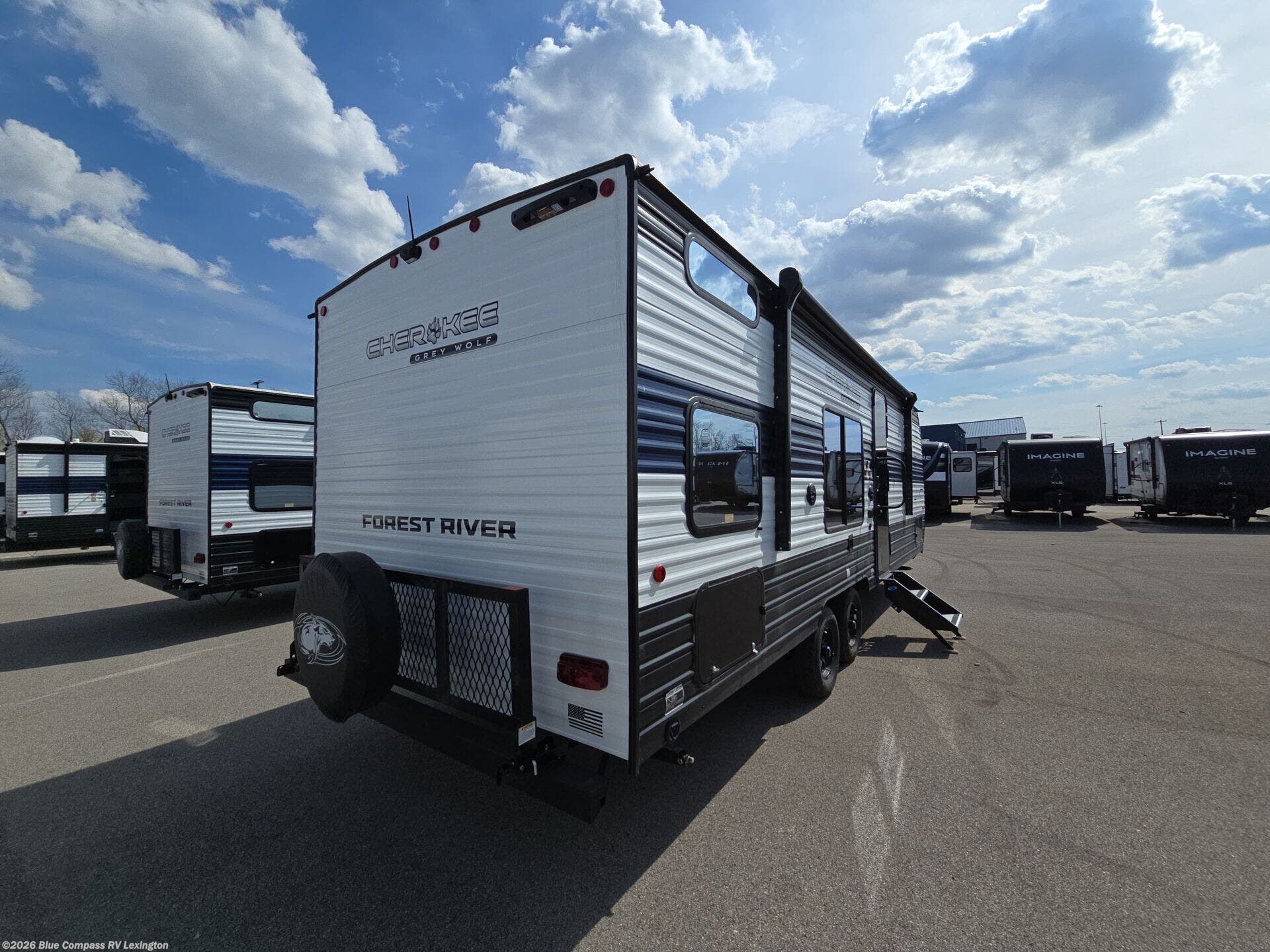 New 2025 Forest River Cherokee Grey Wolf 26DJSE available in Georgetown, Kentucky