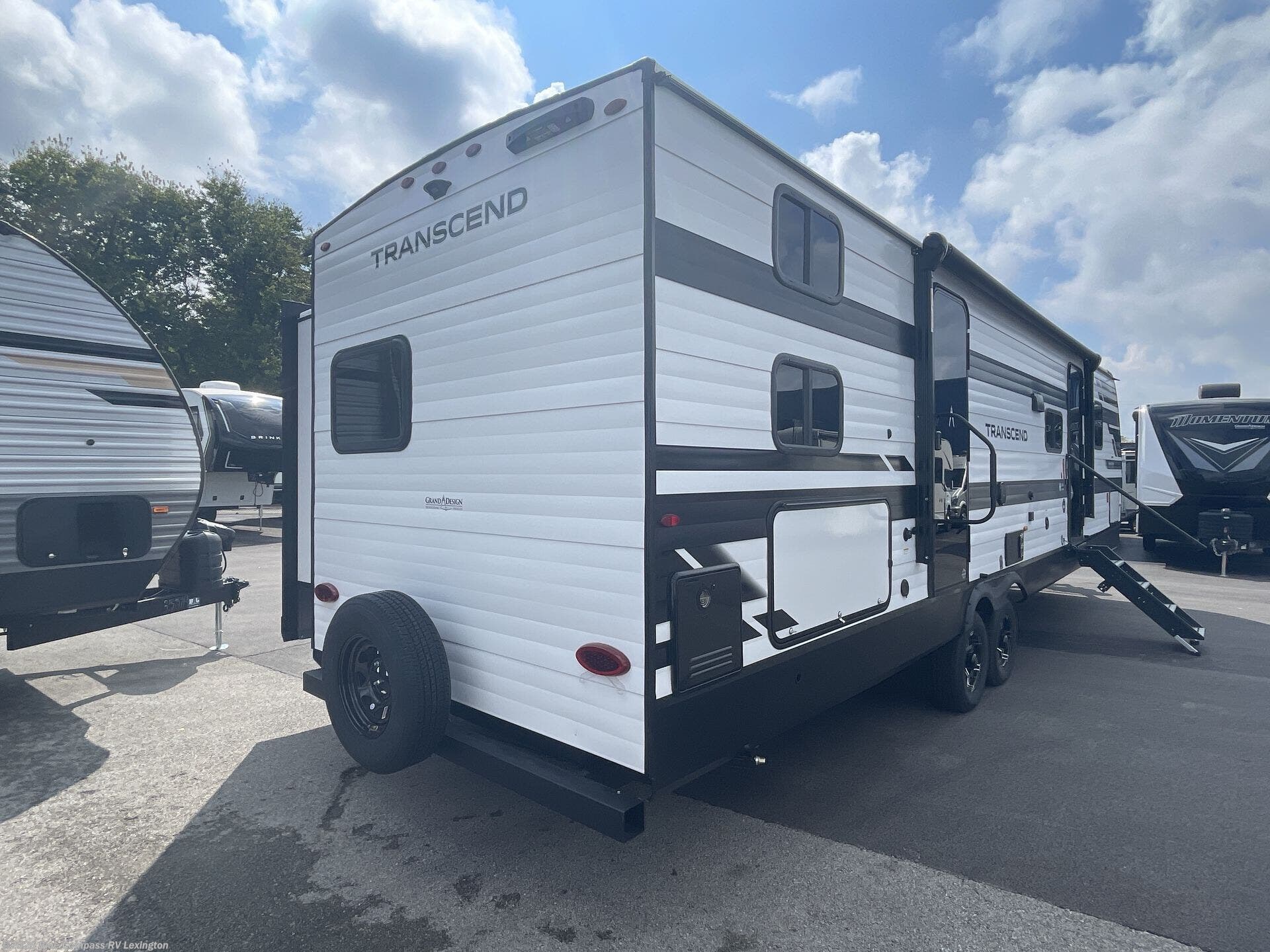New 2026 Grand Design Transcend 325BHT available in Georgetown, Kentucky