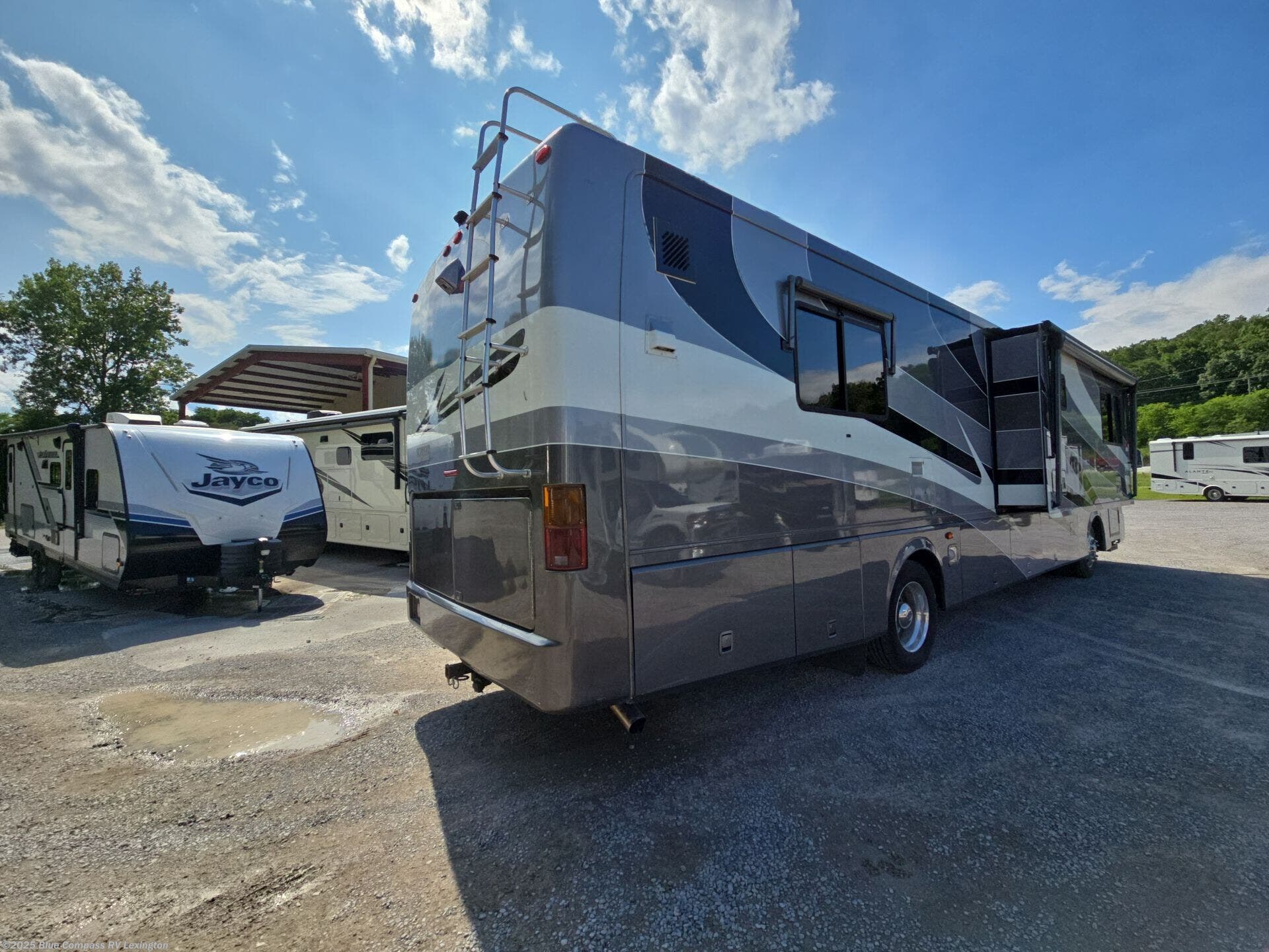 2003 Scepter 38PST by Holiday Rambler from Blue Compass RV Lexington in Georgetown, Kentucky