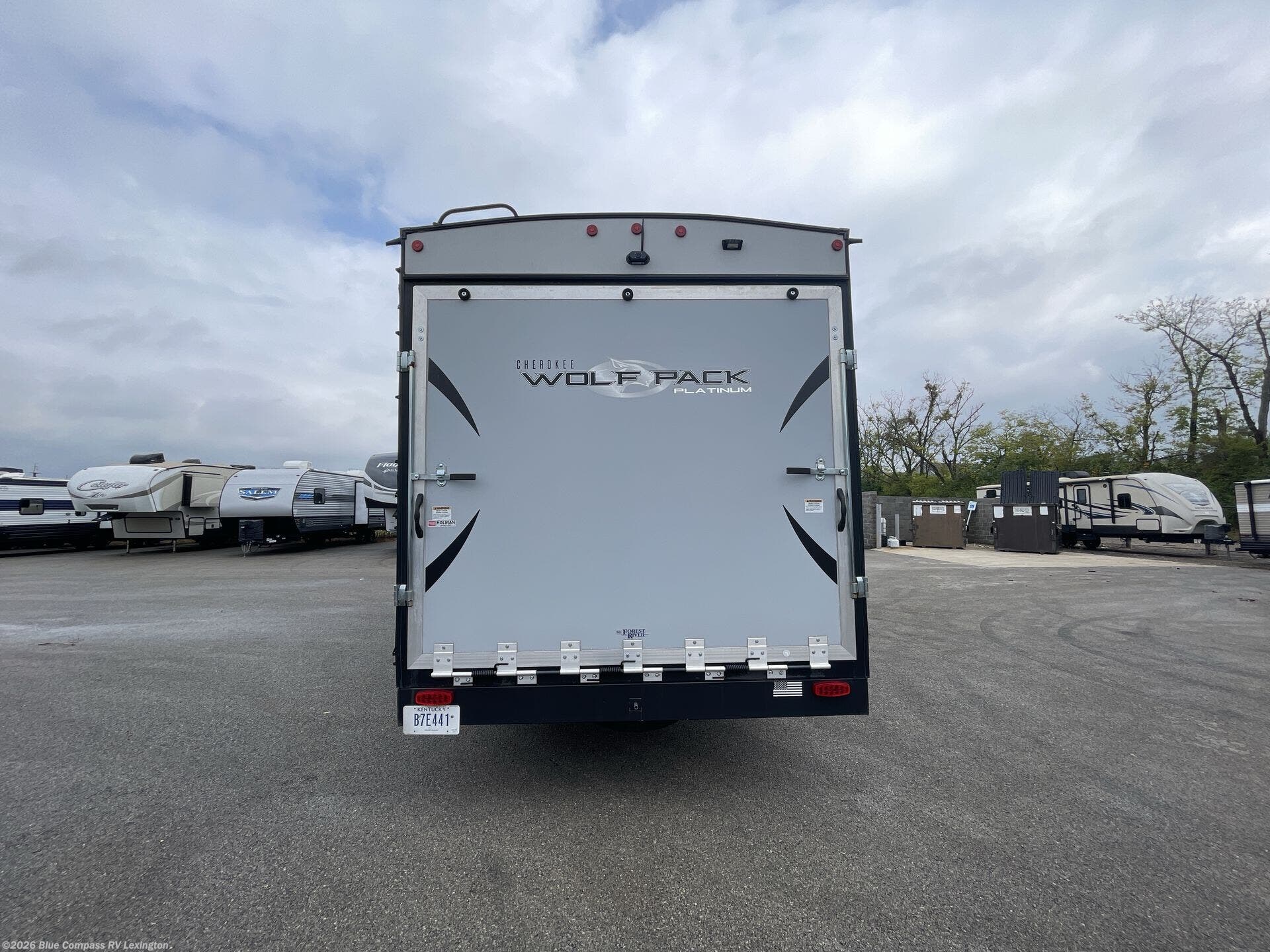 2021 Cherokee Wolf Pack 27PACK10 by Forest River from Blue Compass RV Lexington in Georgetown, Kentucky