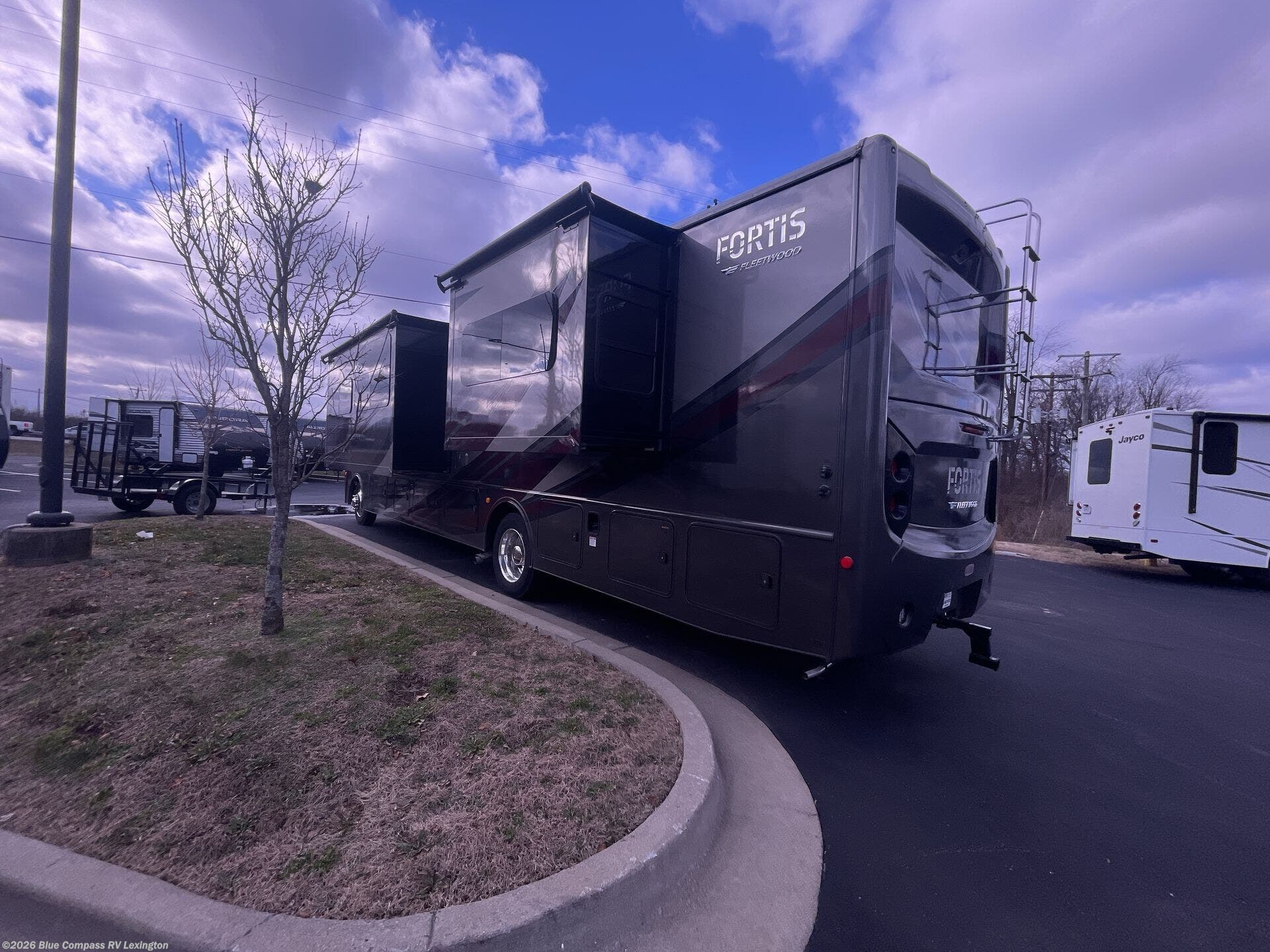 2023 Fortis 36DB by Fleetwood from Blue Compass RV Lexington in Georgetown, Kentucky