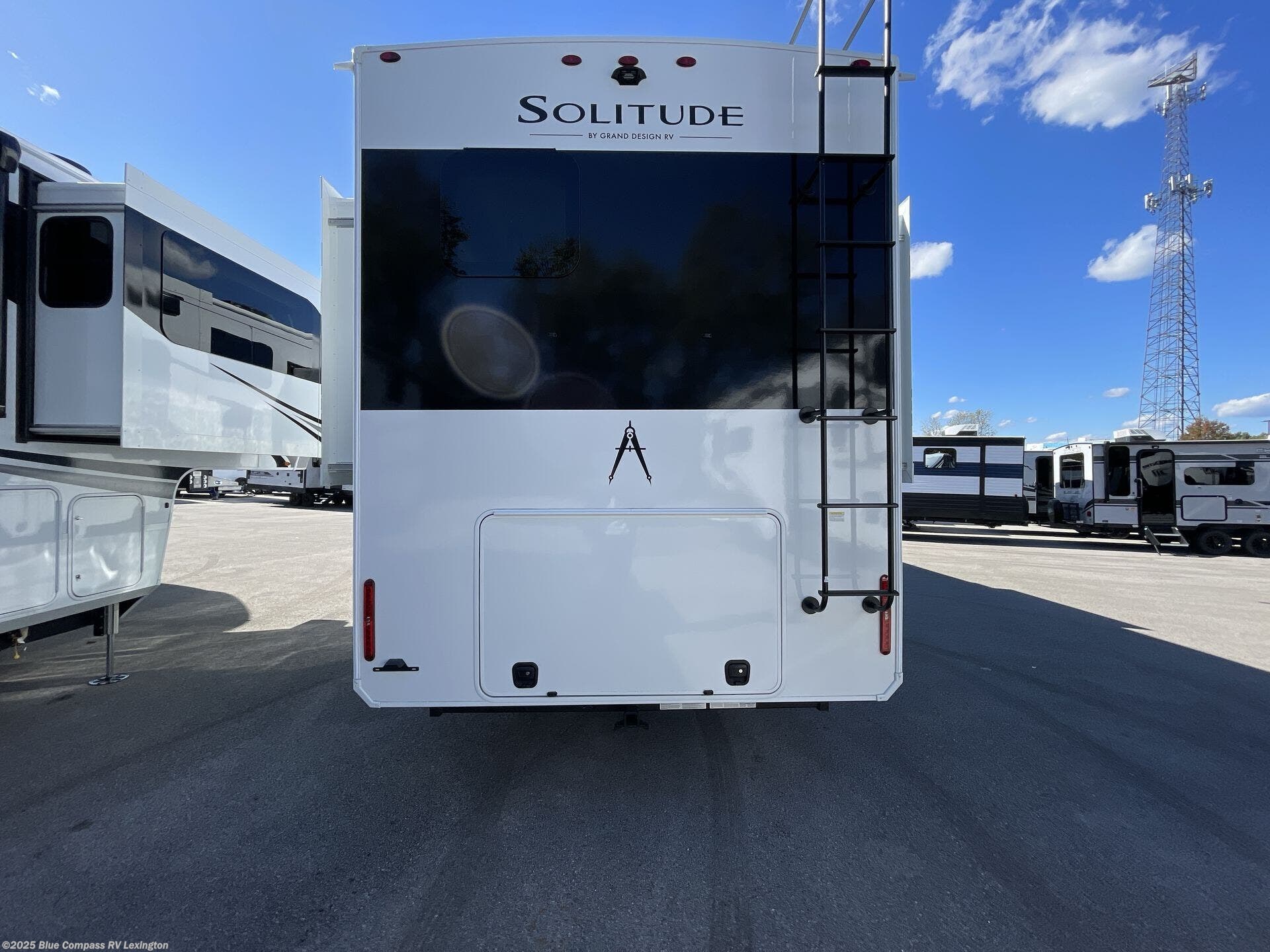 2026 Solitude 390RK by Grand Design from Blue Compass RV Lexington in Georgetown, Kentucky